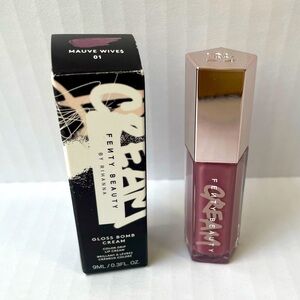 FENTY BEAUTY by Rihanna
Gloss Bomb Cream Color Drip Lip Cream MUAVE Wive$